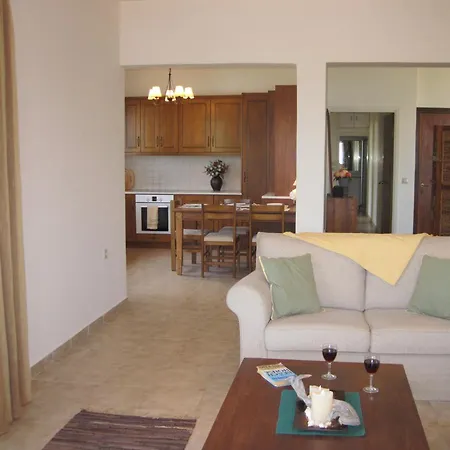 Spacious Seafront * Ixia (Rhodes)