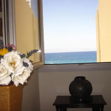 Spacious Seafront *